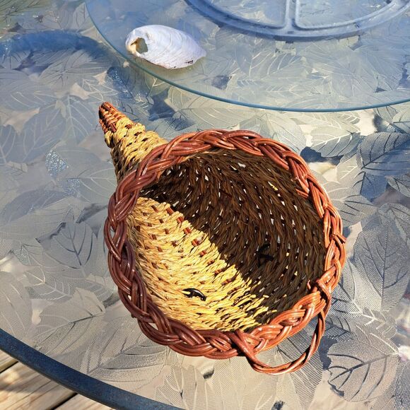 Cornucopia Wicker Basket HORN OF PLENTY TABLE DECOR thanksgiving woven handle - Picture 5 of 5